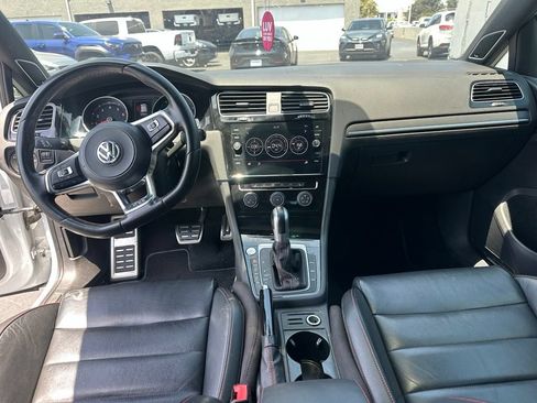 Used 2019 Volkswagen GTI SE FWD image 9