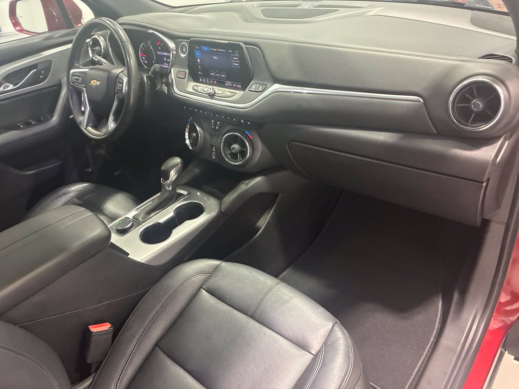 Used 2019 Chevrolet Blazer LT w/ Sound & Technology Package FWD image 34