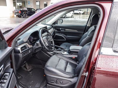 Used 2022 Kia Telluride EX w/ EX Premium Package image 18