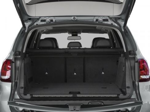 Used 2018 BMW X5 xDrive40e image 12