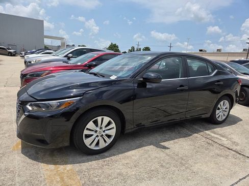 Used 2025 Nissan Sentra S FWD image 7