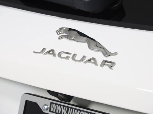 Used 2023 Jaguar F-PACE S image 46