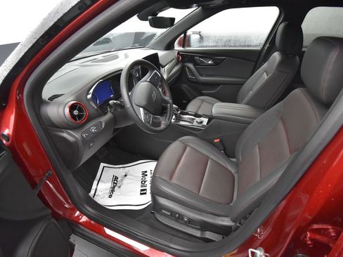 Used 2025 Chevrolet Blazer RS w/ Driver Confidence II Package image 9