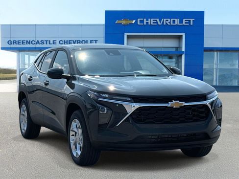 New 2025 Chevrolet Trax LS w/ LS Convenience Package image 1