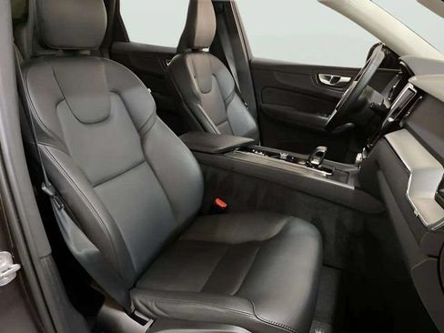 Used 2025 Volvo XC60 B5 Core AWD/4WD image 86