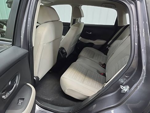 Used 2023 Honda HR-V LX image 30