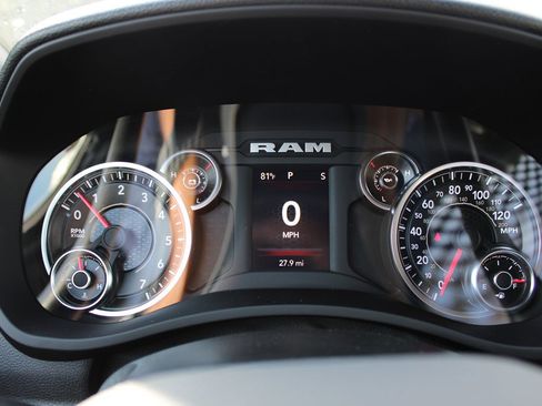 Used 2024 RAM 2500 Tradesman RWD image 28