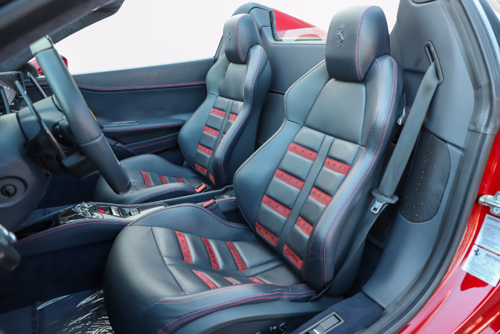 Used 2012 Ferrari 458 Spider RWD image 12