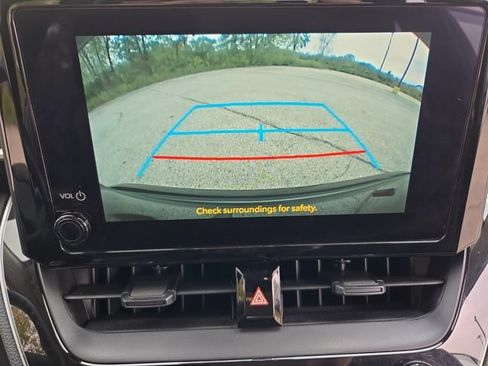 Used 2024 Toyota Corolla LE image 24