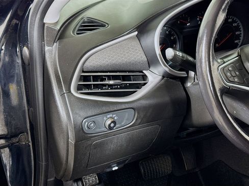 Used 2021 Chevrolet Malibu RS w/ LPO, Floor Liner Package FWD image 8