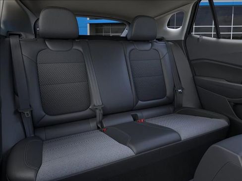 New 2026 Chevrolet Trax LT w/ Driver Confidence Package image 17