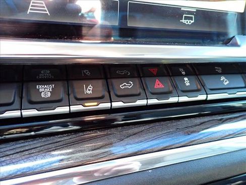 Used 2024 Chevrolet Silverado 2500 LT image 21