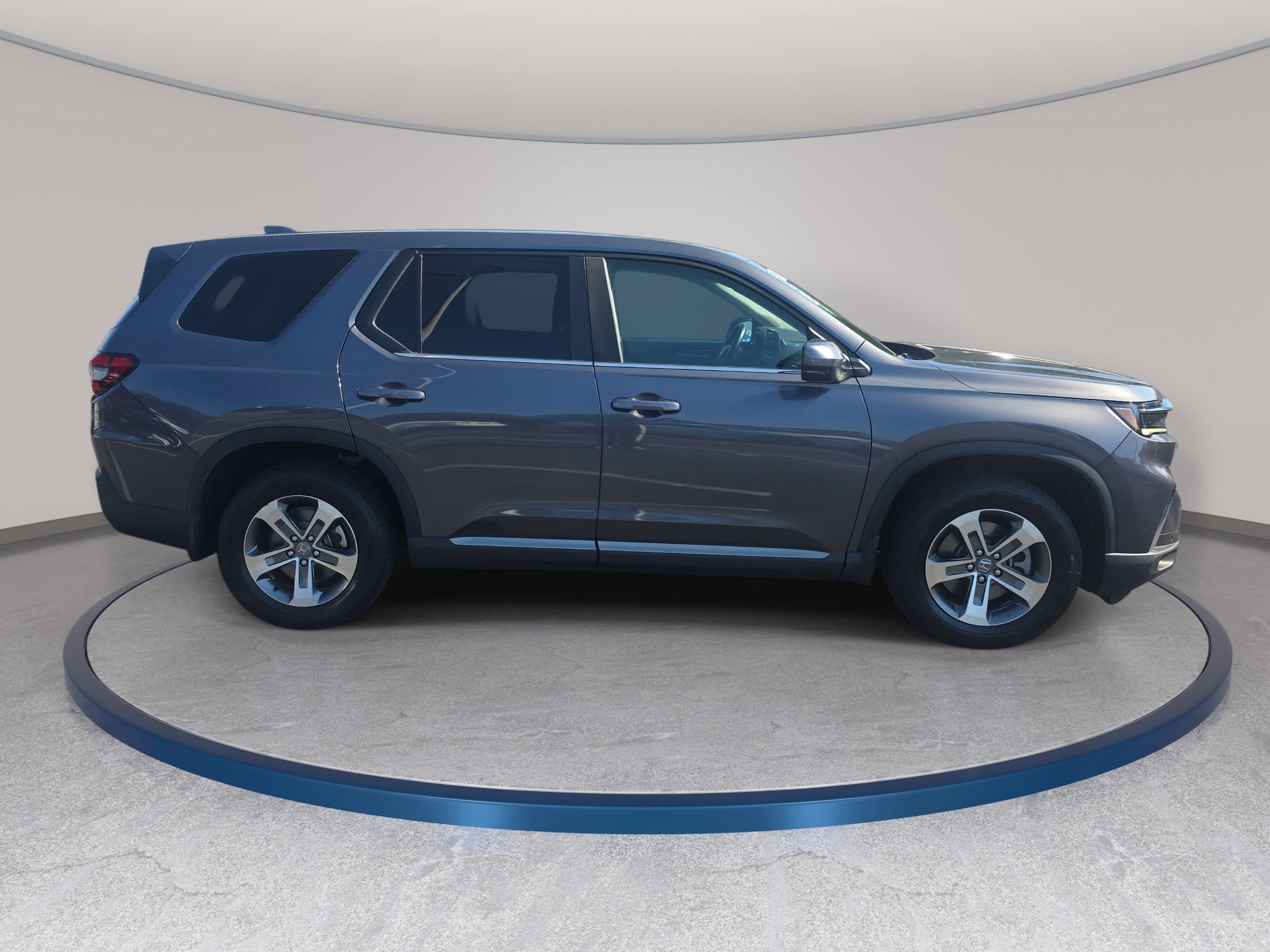 Used 2024 Honda Pilot EX-L image 4