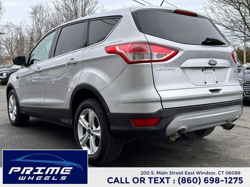 Used 2015 Ford Escape SE image 5