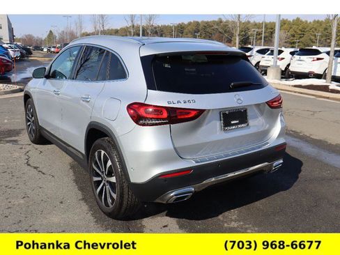Used 2021 Mercedes-Benz GLA 250 4MATIC image 5