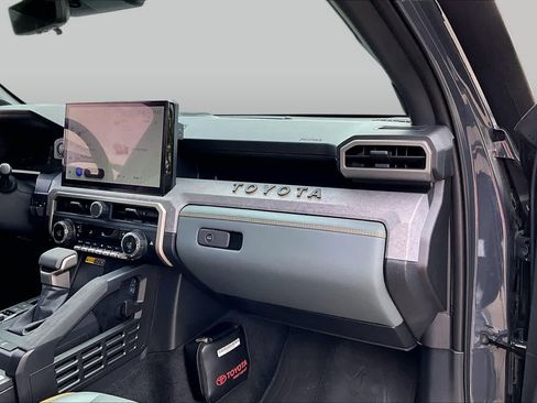 Used 2026 Toyota Tacoma 4x4 Double Cab Hybrid image 17