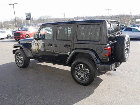 New 2025 Jeep Wrangler Sahara image 9