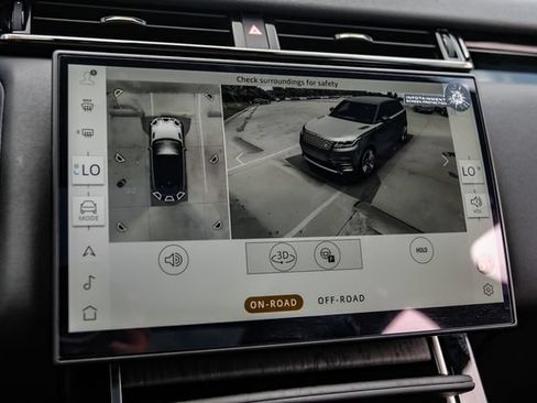 Used 2025 Land Rover Range Rover Velar Dynamic SE AWD/4WD image 28