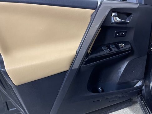 Used 2017 Toyota RAV4 Limited w/ Advanced Technology Package image 17