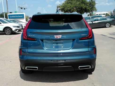 Used 2024 Cadillac XT4 Premium Luxury FWD image 7