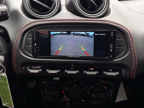 Used 2015 Alfa Romeo 4C Spider w/ Spider Track Package RWD image 9