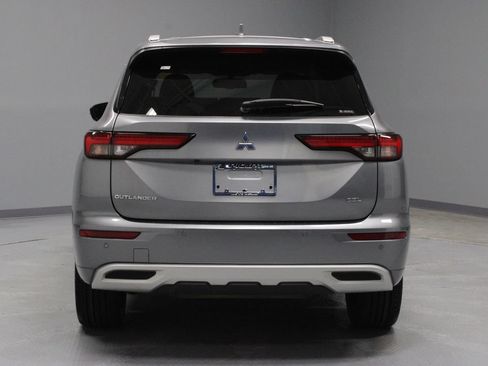 Used 2023 Mitsubishi Outlander SEL AWD/4WD image 9