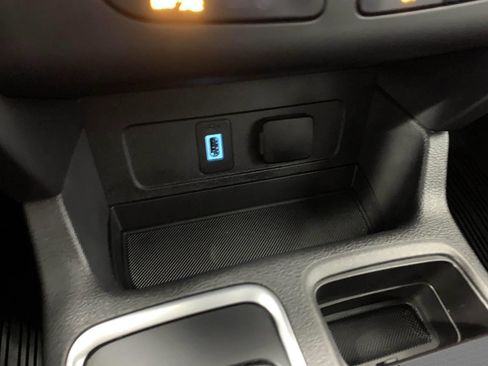 Used 2019 Ford Escape SEL image 28