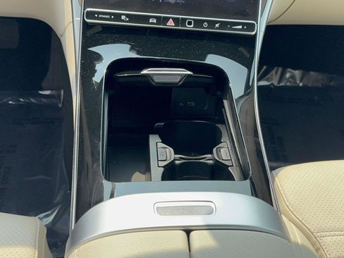Used 2023 Mercedes-Benz C 300 4MATIC Sedan w/ Exclusive Trim Package image 24
