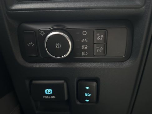 Used 2022 Ford F150 XLT w/ Equipment Group 302A High image 17