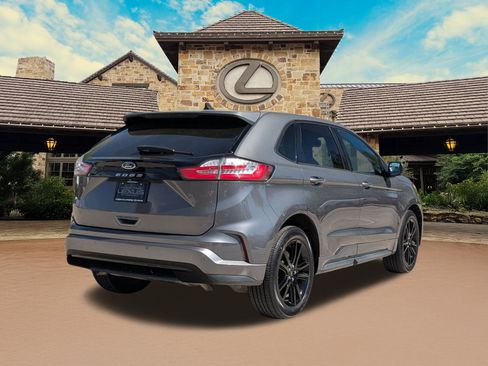 Used 2022 Ford Edge ST-Line image 2