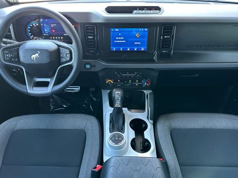 Used 2023 Ford Bronco 2-Door AWD/4WD image 6