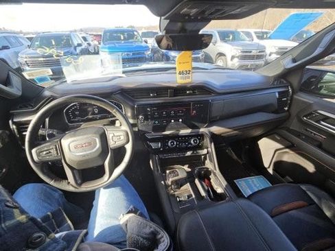 Used 2024 GMC Sierra 1500 AT4 w/ Technology Package image 2