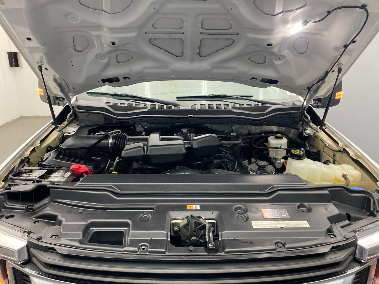 Used 2019 Ford F250 XL w/ STX Appearance Package AWD/4WD image 11