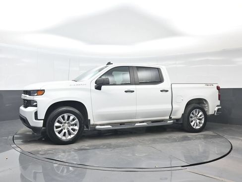 Used 2022 Chevrolet Silverado 1500 Custom AWD/4WD image 2