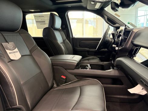 New 2026 RAM 3500 Limited AWD/4WD image 34