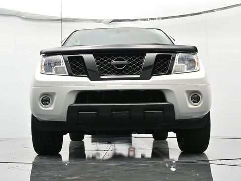 Used 2021 Nissan Frontier SV w/ Midnight Edition Floor Mats image 42