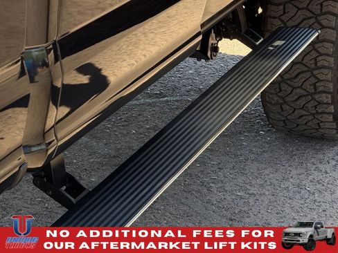 Used 2020 Ford F250 Platinum w/ FX4 Off-Road Package AWD/4WD image 16
