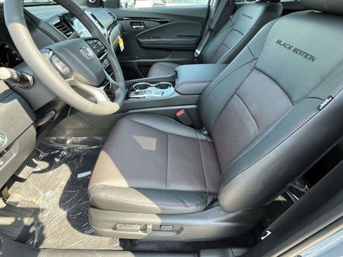 New 2026 Honda Ridgeline Black Edition image 11