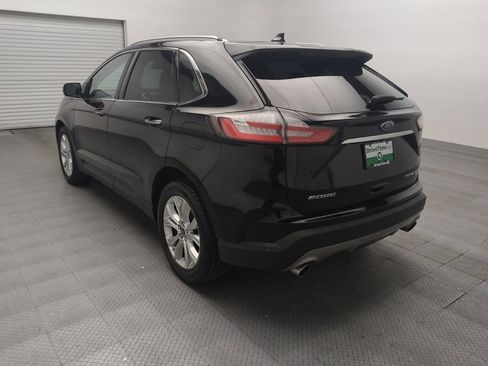 Used 2020 Ford Edge Titanium FWD image 5