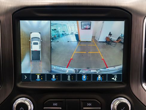 Used 2019 GMC Sierra 1500 Denali w/ Denali Ultimate Package AWD/4WD image 11