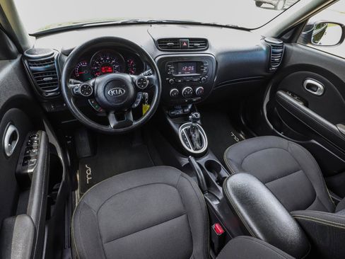 Used 2015 Kia Soul + FWD image 17