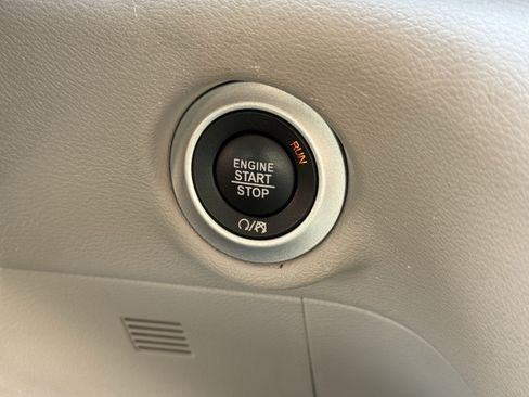 Used 2023 Chrysler Voyager LX FWD image 24