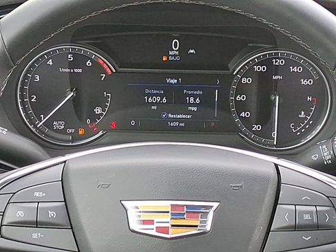 Used 2025 Cadillac XT5 Luxury w/ LPO, Floor Liner Package image 9