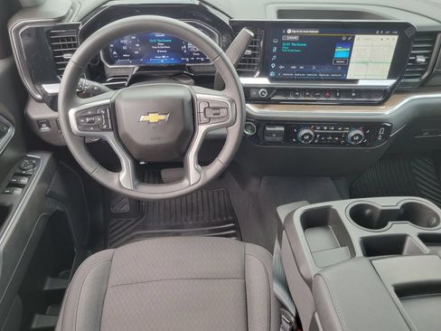 Used 2026 Chevrolet Silverado 1500 LT RWD image 4