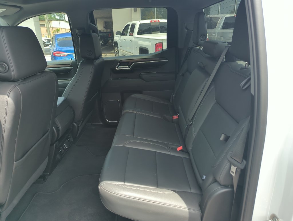Used 2024 GMC Sierra 1500 SLT AWD/4WD image 27