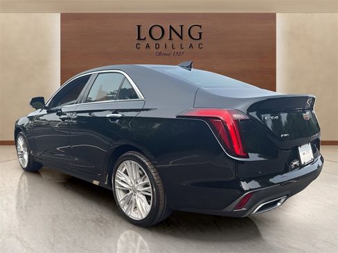 Used 2022 Cadillac CT4 Premium Luxury image 3