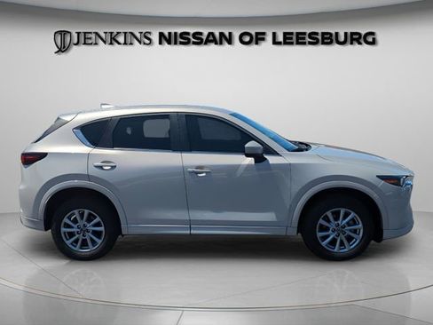 Used 2024 MAZDA CX-5 AWD 2.5 S w/ Select Package image 3