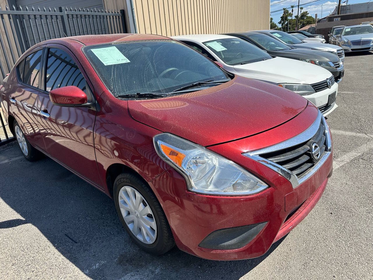 Used 2018 Nissan Versa SV FWD image 5