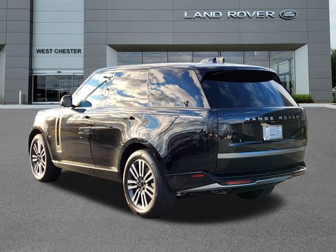 New 2026 Land Rover Range Rover SE image 3