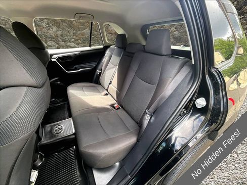 Used 2022 Toyota RAV4 LE AWD/4WD image 23